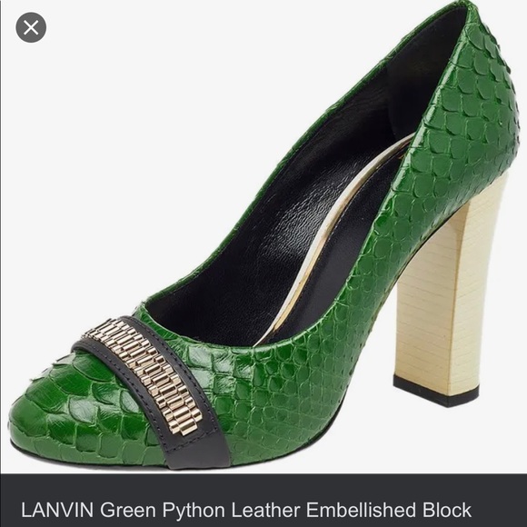 ISO Green Python pumps with gold chain trim and ivory heel. - Picture 1 of 1
